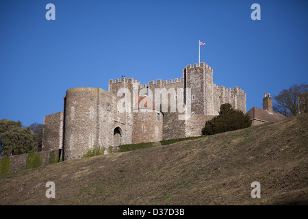 Vue du château de Douvres sur Dover Kent UK Banque D'Images