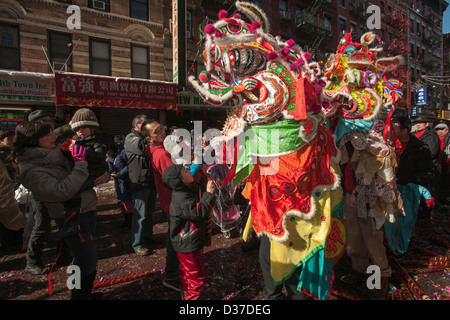 Chinatown à New York lors de l'assemblée annuelle des festivités du Nouvel An lunaire chinois Banque D'Images