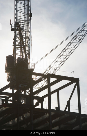 Crane sur bâtiment en construction Banque D'Images