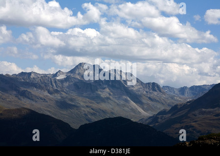 Crête de montagne y compris la Pischahorn Davos Grisons Suisse Banque D'Images