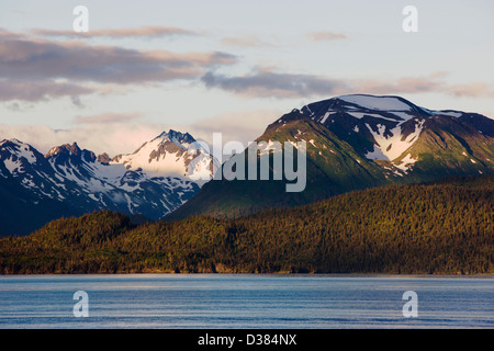 Vue du coucher de soleil de la baie Kachemak, Homer Spit de Homer, Alaska, USA Banque D'Images