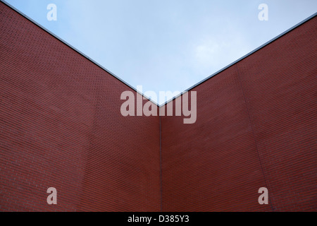 Coin d'un mur de brique Banque D'Images