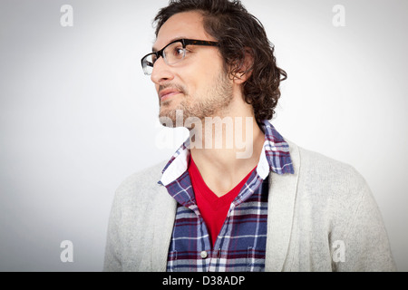 Smiling man wearing glasses Banque D'Images