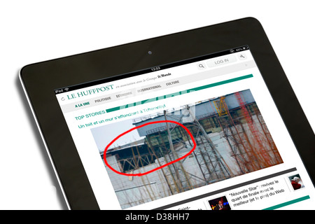 Application iPad montrant l'édition française du Huffington Post ( Le Huffpost) vue sur un Apple iPad 4e génération Banque D'Images