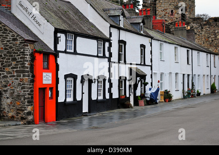 La plus petite maison de Grande-Bretagne, située sur le quai de Conwy, au nord du pays de Galles Banque D'Images