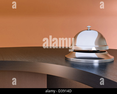Hôtel Bell sur la table. La réception. 3d Banque D'Images