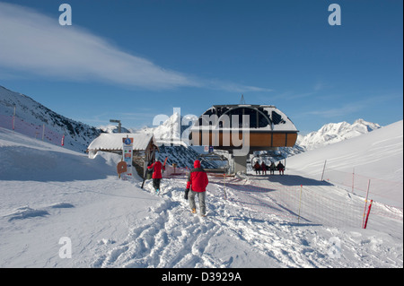 La station de montagne de la région du Lac de l'Oule, dans le domaine skiable de Saint-Lary, haute Pyrenees, France Banque D'Images