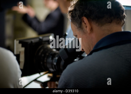 Berlin, Allemagne, le caméraman Frank Bruenner pendant le tournage Banque D'Images