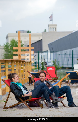 Berlin, Allemagne, la terrasse Freiluftgaststaette ministère au Hamburger Bahnhof Banque D'Images