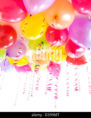 Ballons avec banderolles pour anniversaire célébration isolated on white Banque D'Images