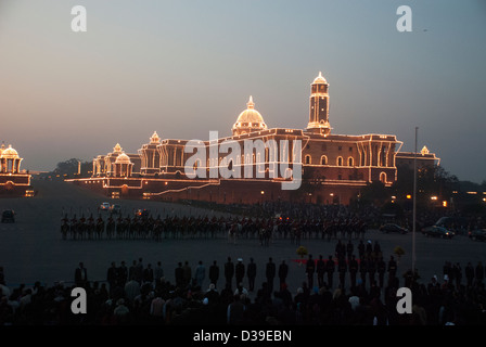 Éclairage à North Block, New Delhi, Inde. Banque D'Images