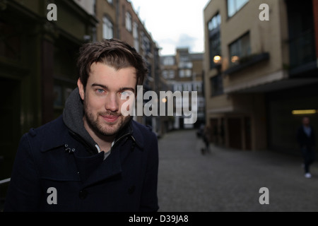 Le comédien Jack Whitehall pose pour les spots télévisés avant le lancement de son nouveau stand-up comedy DVD 'Live' Jack Whitehall Banque D'Images