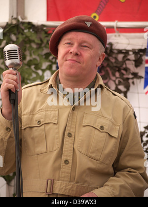 La reconstitution des années 40, artiste Dickie Lignes à Grand Central Railways week-end guerre Banque D'Images