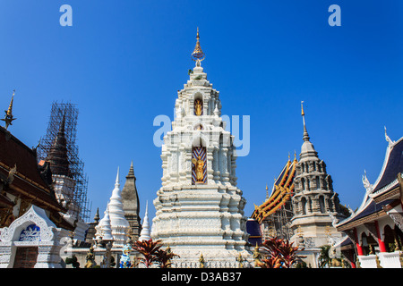 Dans le Wat Chedi et Ubosot Ban Den, Maetang Chiangmai Thai Temple Banque D'Images