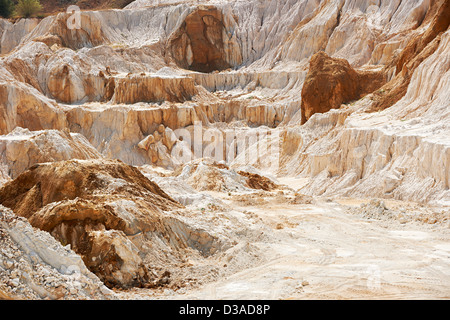 Ancienne carrière de calcaire et de kaolin pour produire de l'argile et la porcelaine de chine Banque D'Images