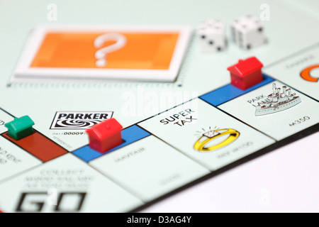 L'impôt sur les super jeu de Monopoly. Banque D'Images