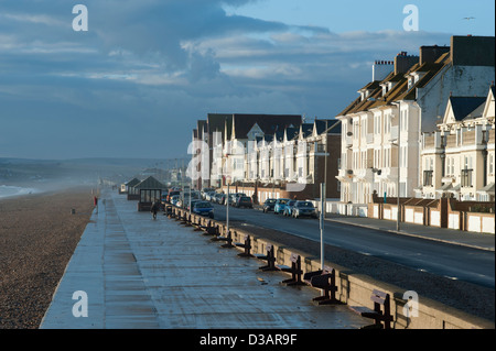 Le front de mer de la ville de Seaford dans l'East Sussex, Angleterre, Royaume-Uni. Banque D'Images