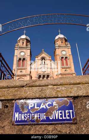 Madagascar, Fianarantsoa, Ville Haute, Ambozontany Église catholique et langue des signes Banque D'Images