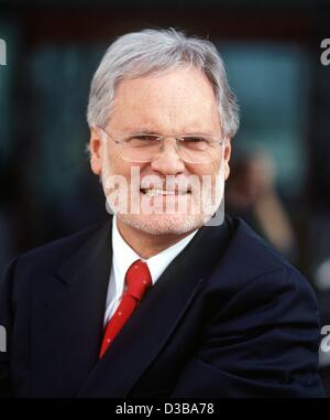 (Dpa) - Markus Schaechter, directeur général de la station de télévision publique allemande ZDF, alors directeur des Programmes de la ZDF, représenté à la Foire du livre de Francfort, en octobre 2001. Schaechter a été élu Directeur général en mars 2002. Banque D'Images