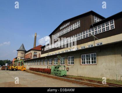 (Afp) - Une vue de parties de le musée des mines de Rammelsberg à Goslar, Allemagne, 6 septembre 2002. La mine de fer a été fermée en 1988. Dans le musée de véhicules sur rail et de l'exploitation minière sont des outils sur l'écran. En 1992, la mine et la ville médiévale de Goslar a été déclaré site du patrimoine mondial de l'Unesco et la nature de Reser Banque D'Images