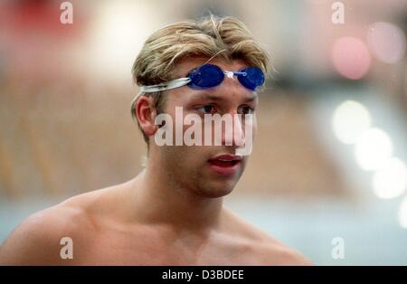 (Afp) - Le nageur Australien Ian Thorpe, triple champion olympique de style libre, photographié à une formation pour la Coupe du Monde de Natation Cours de courte durée à l'Europapark natation arena de Berlin, 24 janvier 2003. Banque D'Images