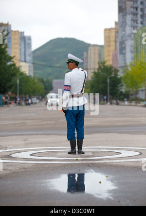 Agent de trafic, Kaesong, Corée du Nord Banque D'Images