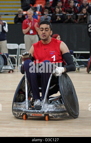 Mandip Sehmi de go v l'Australie dans le rugby en fauteuil roulant à l'arène de basket-ball dans le parc olympique de Stratford. Banque D'Images