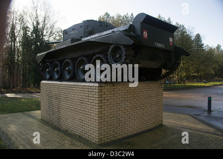 Cromwell Tank Monument à la 7e division blindée, les Rats du désert à Sandy dans la forêt de Thetford Banque D'Images
