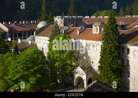 La Bulgarie, Europe, Monastère de Rila niché dans les montagnes de Rila. Banque D'Images