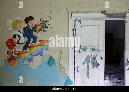 Gross Dölln, Allemagne, fresque dans une école d'aviation Templin Banque D'Images