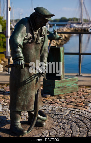 Maasholm, l'Allemagne, la figure de bronze de Peter eel Banque D'Images