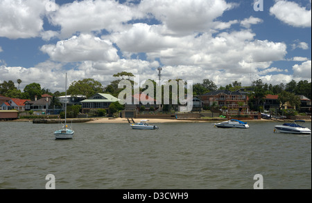 Sydney, Australie, vacances maisons sur les rives de Brays Bay dans le quartier de Rhodes Banque D'Images