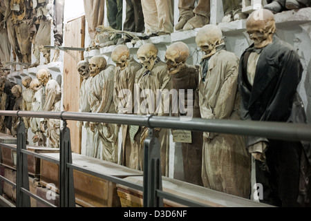 Palerme, Italie, momies naturelles dans les catacombes des Capucins Banque D'Images