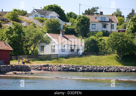 Stenungsund, Suède, Sommerhaeuser Schaer sur une île Banque D'Images