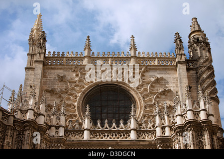 Les détails architecturaux de la 15-16ème siècle cathédrale gothique de Séville en Espagne, région d'andalousie. Banque D'Images