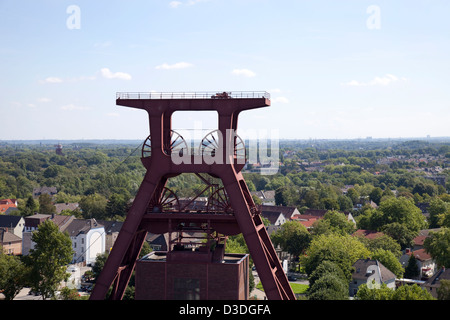 Essen, Allemagne, Zeche Zollverein, donnant sur le Foerderturm Banque D'Images