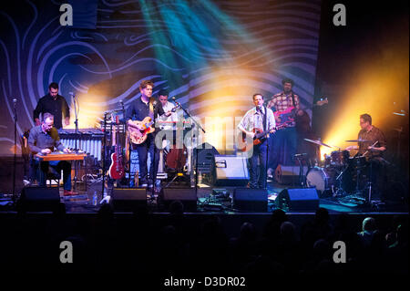 US alt-country rock band Calexico en concert au Ritz, Manchester, Royaume-Uni, 16 février 2013. Banque D'Images