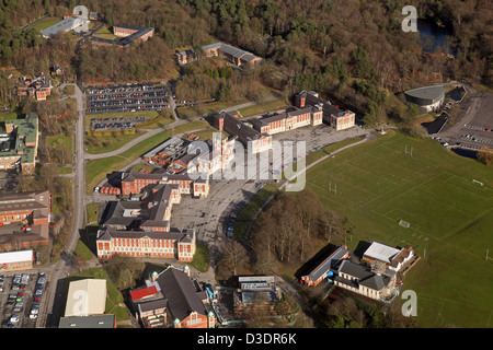 Vue aérienne de la nouvelle bâtiments universitaires à l'Académie Royale Militaire de Sandhurst (RMA), officier de l'armée britannique de la formation initiale. Banque D'Images