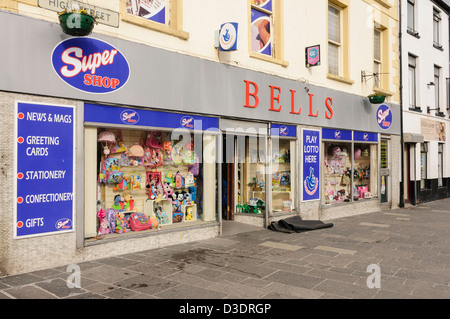 Marchand de cloches et de confiserie, Carrickfergus Banque D'Images