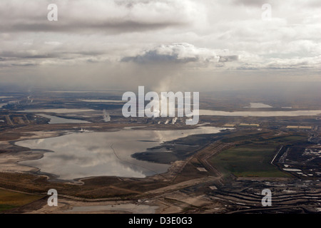 Vue aérienne de l'Alberta oil sands sables bitumineux de Fort McMurray, Canada Banque D'Images