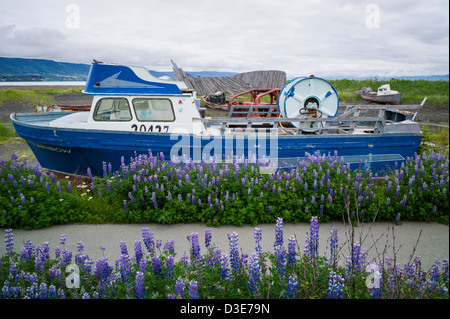 Virtuelle d'un musée de plein air de la pêche et le bateau gear ornent une propriété sur l'Homer Spit, Homer, Alaska, USA Banque D'Images