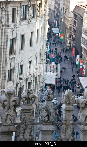 Corso Vittiorio Emanuale II de la cathédrale de Milan Lombardie Pavillon Italie Europe Banque D'Images