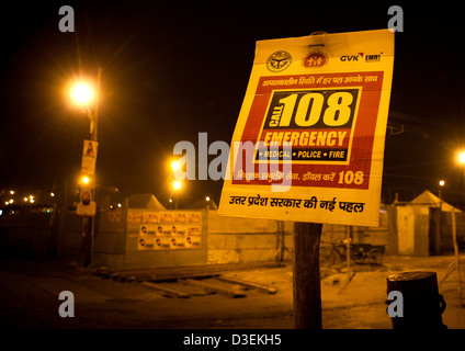 Publicité d'urgence, Maha Kumbh Mela, Allahabad, Inde Banque D'Images