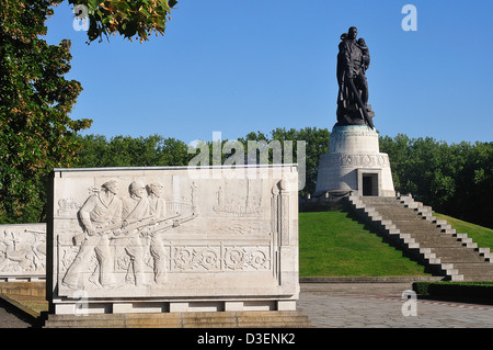 Allemagne, Berlin, parc de Treptow, mémorial de l'Armée Rouge. Banque D'Images