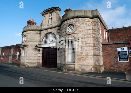 Vue extérieure de l'entrée de la prison de Shrewsbury, peut être transformée en un jardin clos à l'avenir Shrewsbury UK KATHY DEWITT Banque D'Images