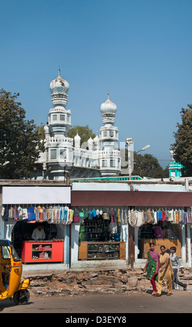 Bazar et la mosquée de la rue du Marché au nord de la rivière Musi Hyderabad Inde Andhra Pradesh Banque D'Images