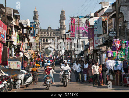 La mosquée Charminar 1591 Hyderabad Andhra Pradesh Inde rive est de Musi nord se trouve le Laad Bazaar Banque D'Images