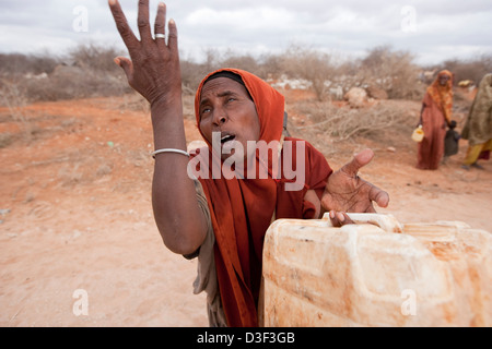 GURAH, AU NORD D'ELWAK, L'EST DU KENYA, 1er septembre 2009 : Habiba Mohamed, 57 ans, mère de 9 Banque D'Images