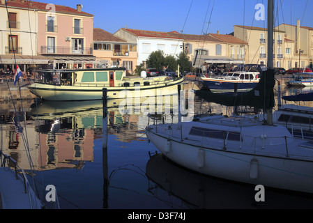 Le Port de Marseillan, étang de Thau, Languedoc Roussillon, France Banque D'Images