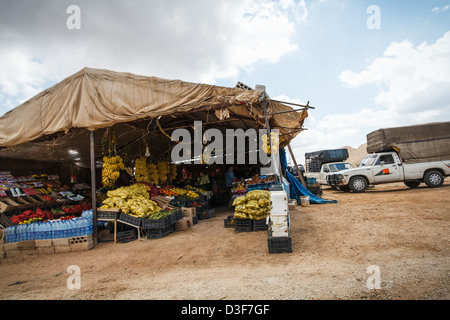 Vue côté rue de la vallée de la Bekaa, dans le nord du Liban. Cette région est parfois appelée le berceau de la civilisation. Banque D'Images